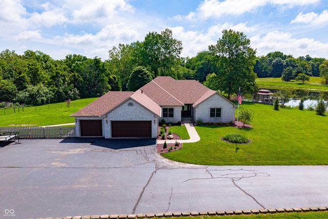 6861 S Nineveh Road, Trafalgar, IN 46181