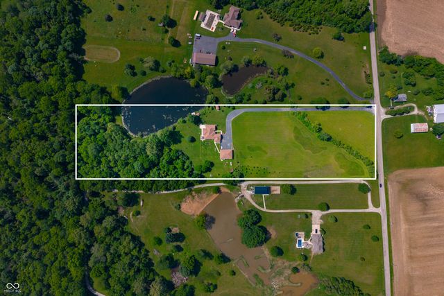 6861 S Nineveh Road, Trafalgar, IN 46181