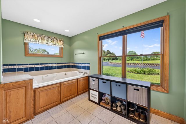 6861 S Nineveh Road, Trafalgar, IN 46181