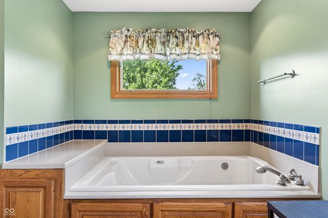 6861 S Nineveh Road, Trafalgar, IN 46181