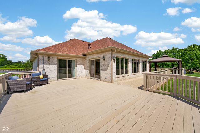 6861 S Nineveh Road, Trafalgar, IN 46181