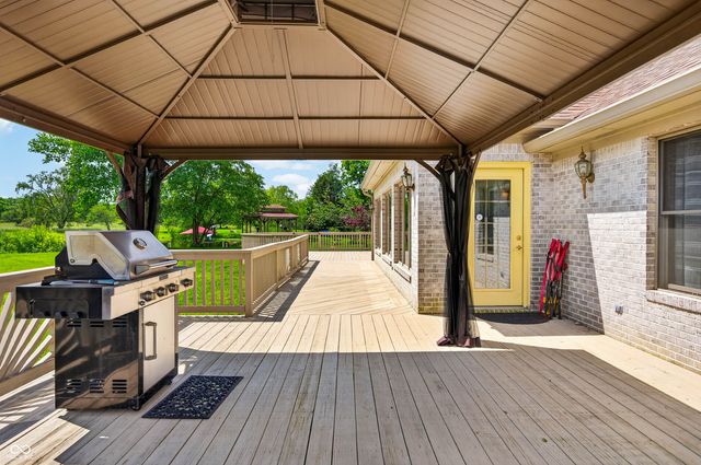 6861 S Nineveh Road, Trafalgar, IN 46181