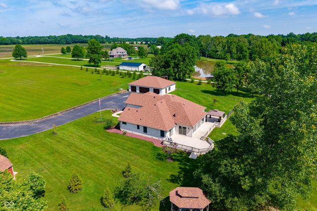 6861 S Nineveh Road, Trafalgar, IN 46181