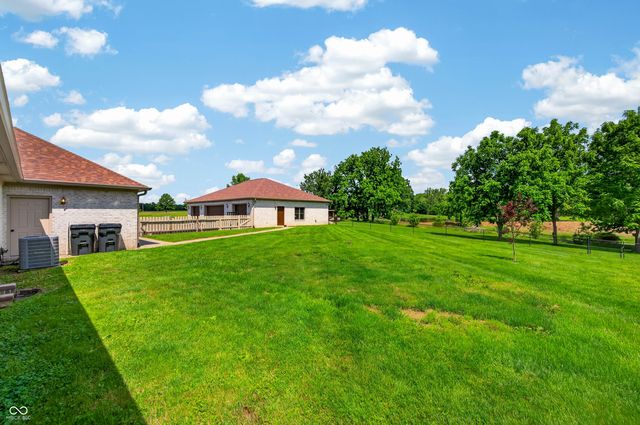 6861 S Nineveh Road, Trafalgar, IN 46181