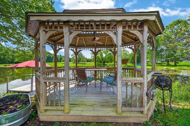 6861 S Nineveh Road, Trafalgar, IN 46181