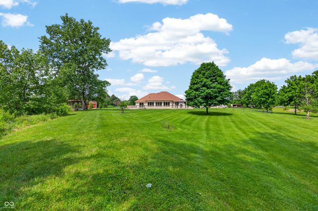 6861 S Nineveh Road, Trafalgar, IN 46181