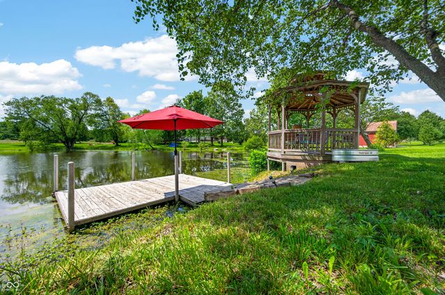 6861 S Nineveh Road, Trafalgar, IN 46181