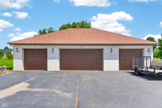 6861 S Nineveh Road, Trafalgar, IN 46181