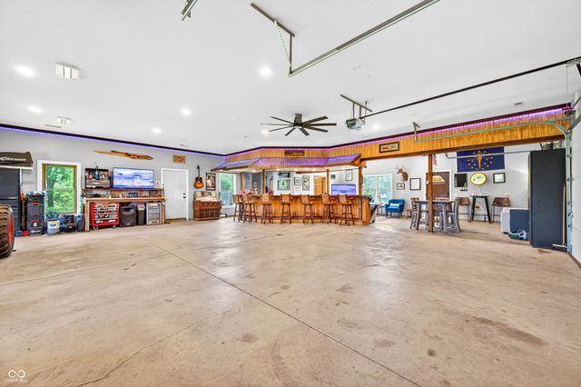 6861 S Nineveh Road, Trafalgar, IN 46181