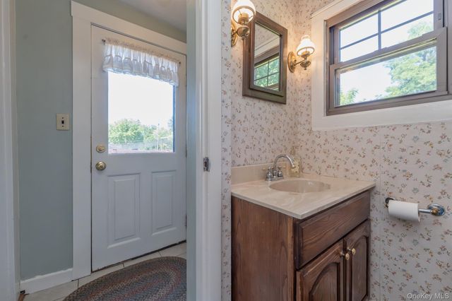 165 Clifton Avenue, Kingston, NY 12401