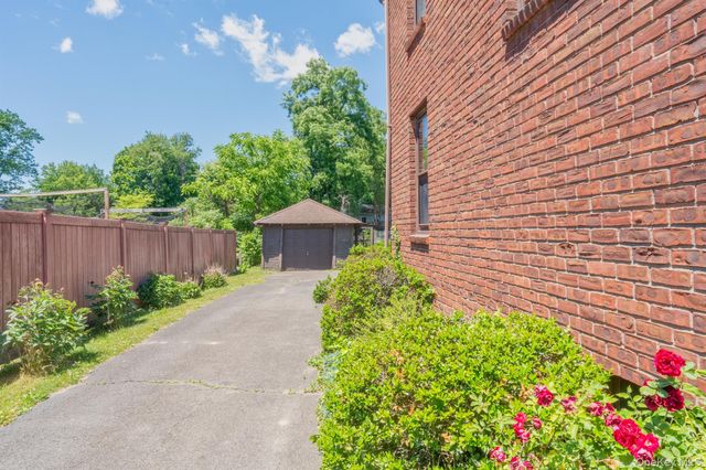 165 Clifton Avenue, Kingston, NY 12401