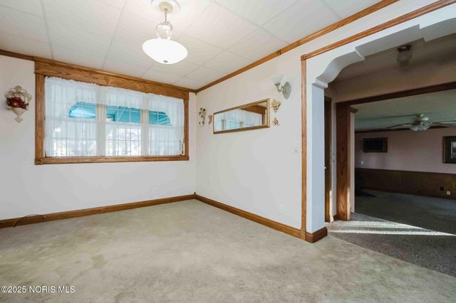 712 W Tiffin Street, Fostoria, OH 44830