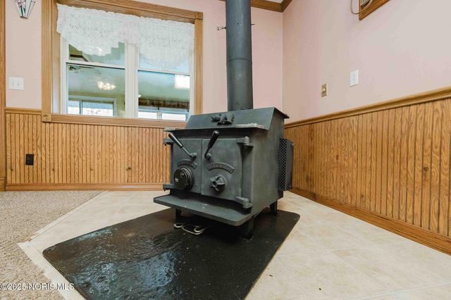 712 W Tiffin Street, Fostoria, OH 44830