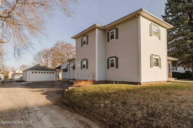 712 W Tiffin Street, Fostoria, OH 44830