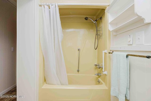 712 W Tiffin Street, Fostoria, OH 44830