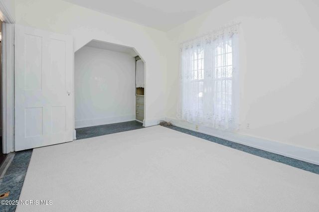 712 W Tiffin Street, Fostoria, OH 44830