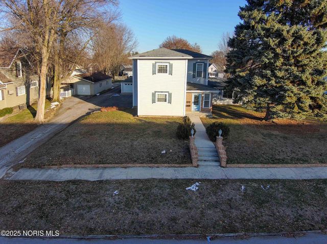 712 W Tiffin Street, Fostoria, OH 44830