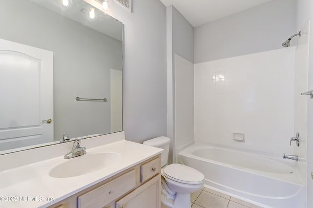 8601 BEACH Boulevard 912, Jacksonville, FL 32216