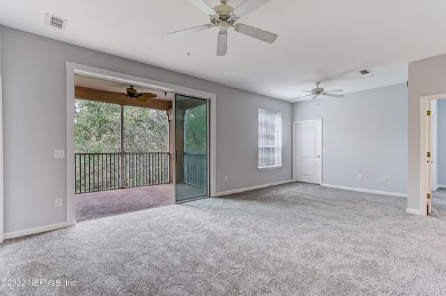 8601 BEACH Boulevard 912, Jacksonville, FL 32216