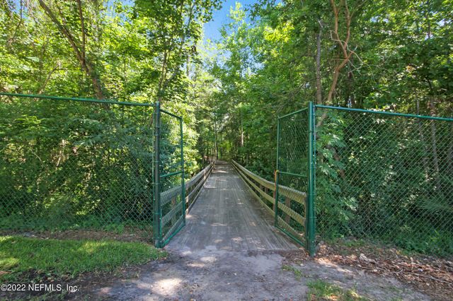8601 BEACH Boulevard 912, Jacksonville, FL 32216