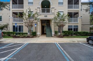 8601 BEACH Boulevard 912, Jacksonville, FL 32216