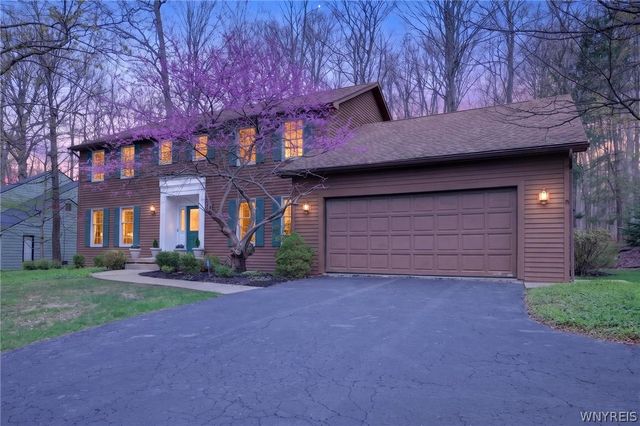 117 Knob Hill Road, Orchard Park, NY 14127