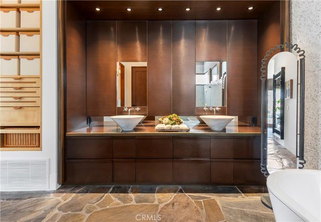 86 Emerald Bay, Laguna Beach, CA 92651