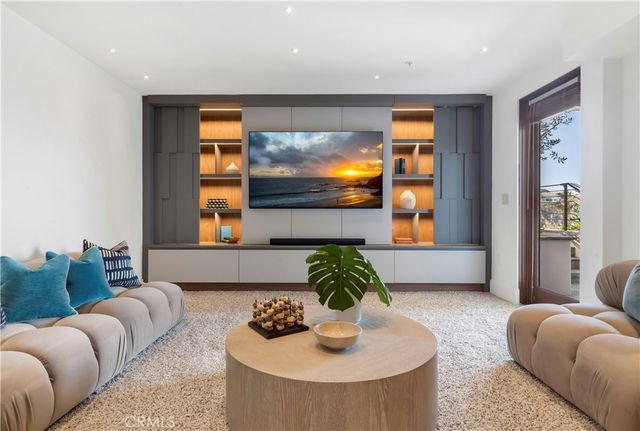 86 Emerald Bay, Laguna Beach, CA 92651