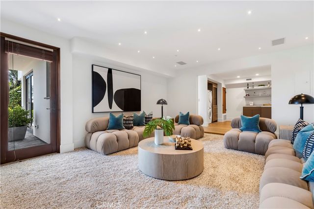 86 Emerald Bay, Laguna Beach, CA 92651