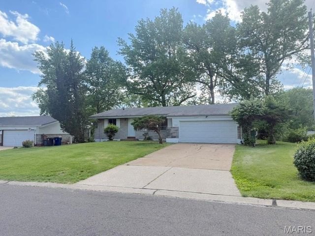 11165 Prentice Drive, St Louis, MO 63136