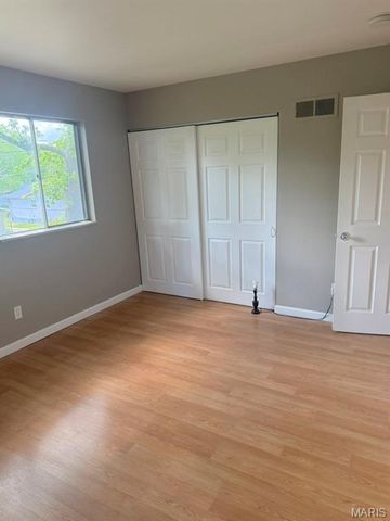 11165 Prentice Drive, St Louis, MO 63136