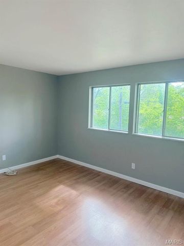 11165 Prentice Drive, St Louis, MO 63136