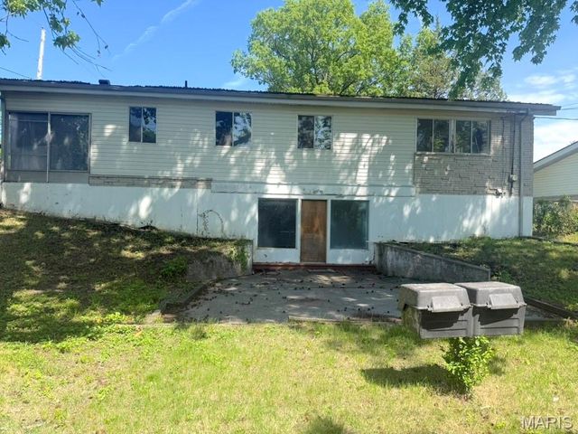 11165 Prentice Drive, St Louis, MO 63136