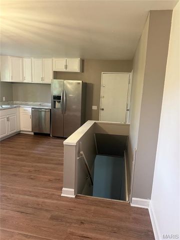 11165 Prentice Drive, St Louis, MO 63136