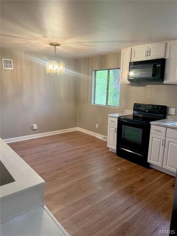 11165 Prentice Drive, St Louis, MO 63136