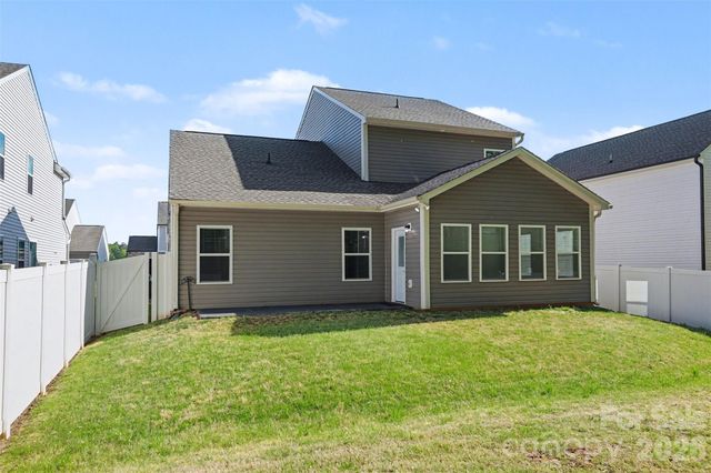 3024 Pinehills Way, Mount Holly, NC 28120
