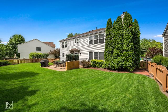 2004 Oakdale Estates Drive, Plainfield, IL 60586