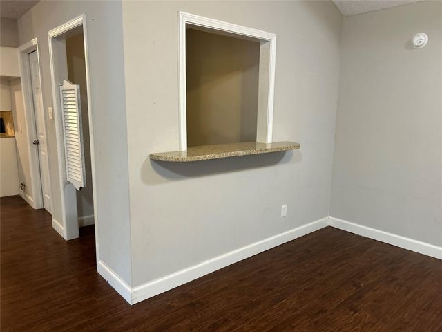 1805 King Arthur Court, Pinehurst, TX 77630