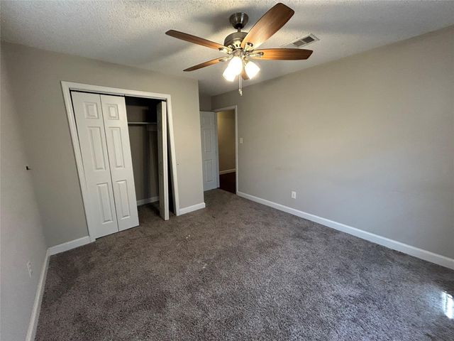 1805 King Arthur Court, Pinehurst, TX 77630