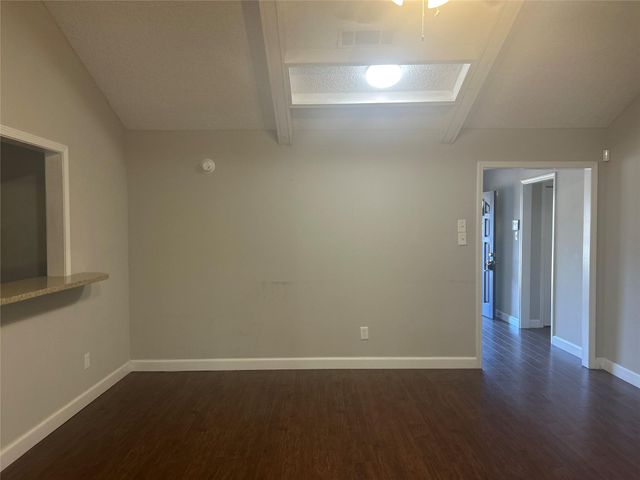 1805 King Arthur Court, Pinehurst, TX 77630