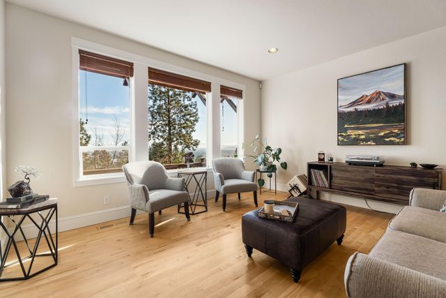 3057 NW Colonial Drive, Bend, OR 97703