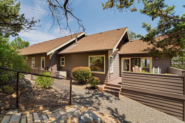 3057 NW Colonial Drive, Bend, OR 97703