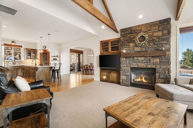 3057 NW Colonial Drive, Bend, OR 97703