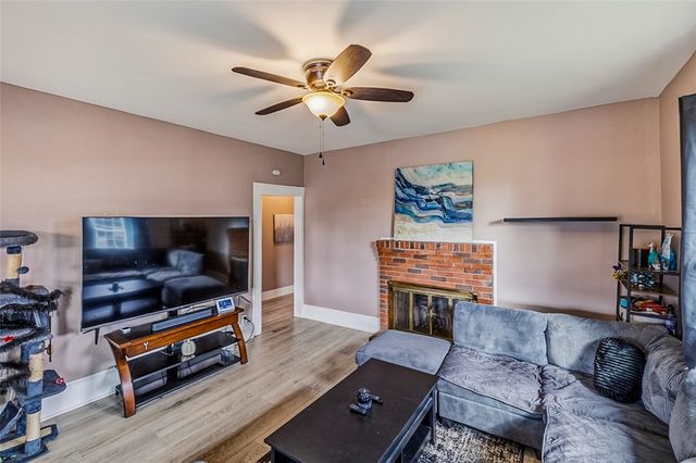 20 Eighth Street, Greer, SC 29651