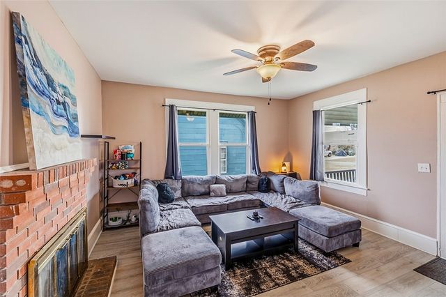 20 Eighth Street, Greer, SC 29651