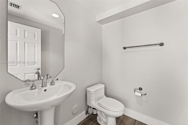 3110 NE 210th Terrace, Aventura, FL 33180