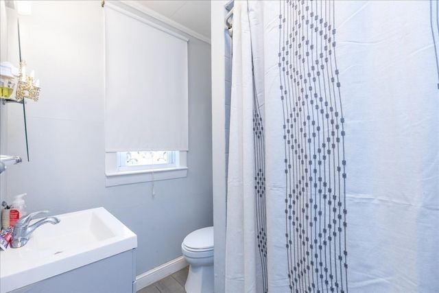 10 High Rock St, Lynn, MA 01902