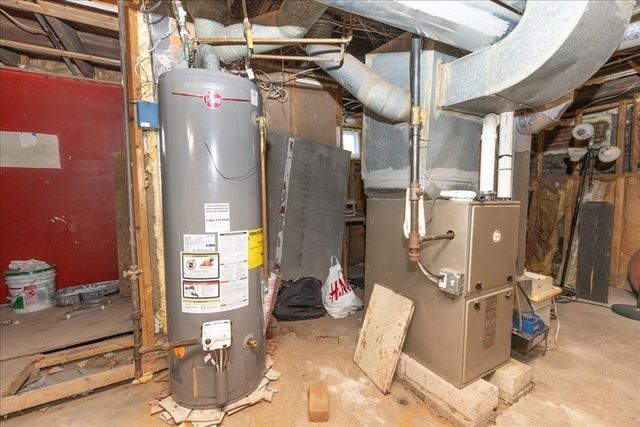 10 High Rock St, Lynn, MA 01902