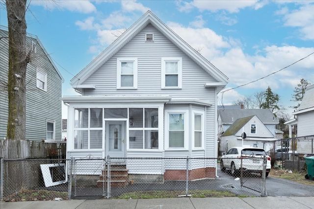 10 High Rock St, Lynn, MA 01902
