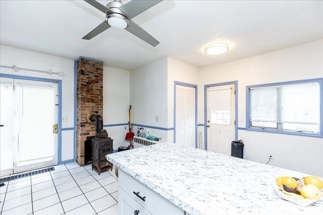 10 High Rock St, Lynn, MA 01902